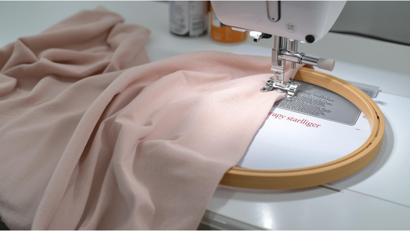Embroidering on Stretch Fabric Without Puckering: Complete Guide